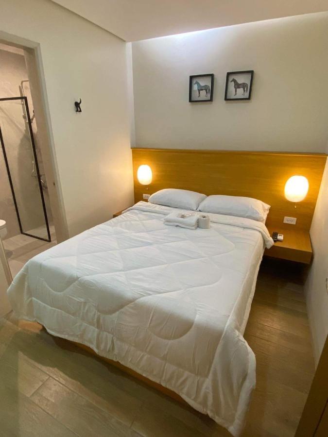 Aurora Suites Pasay Exteriér fotografie